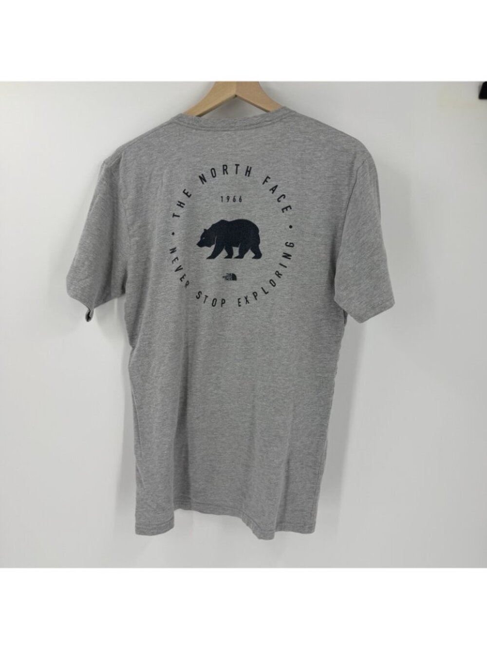 Bundle of 5 Men's The North Face Logo T-Shirts Size M Slim & Classic Fit - Picture 15 of 15